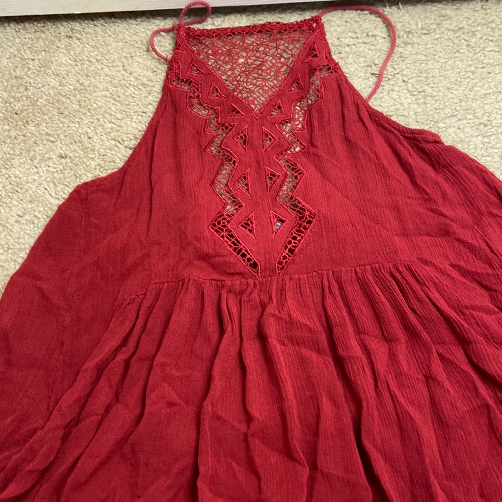 CHARLOTTE RUSE SMALL MARRON RED TANK TOp